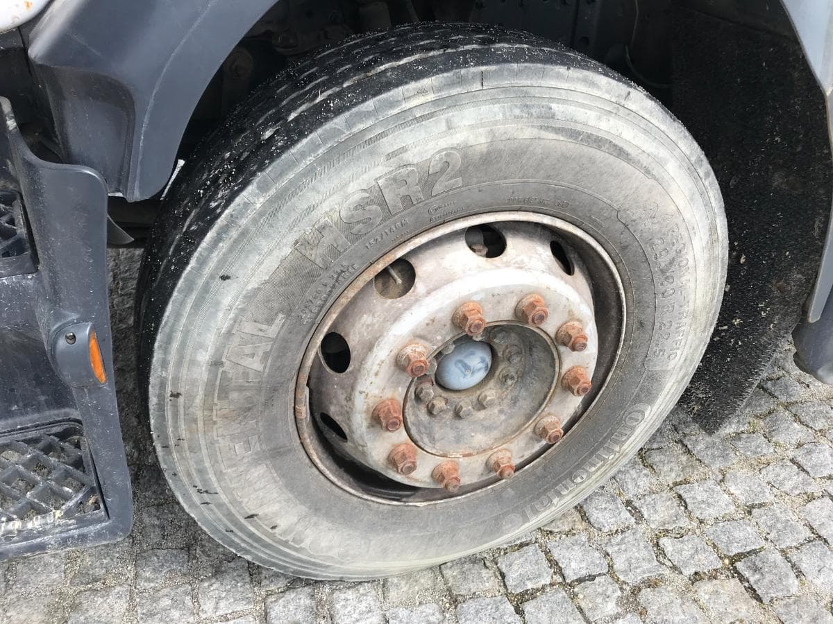 Camião Tribasculante Renault 270 DCI · Ano 2002 — imagen 14