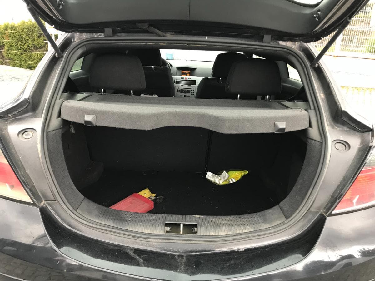 Opel Astra 1.7TDCI GTC · Ano 2005 61-AT-15 — imagem 19