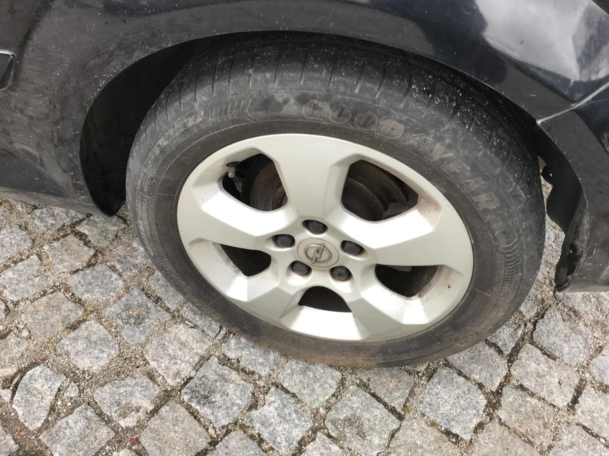 Opel Astra 1.7TDCI GTC · Ano 2005 61-AT-15 — imagem 29