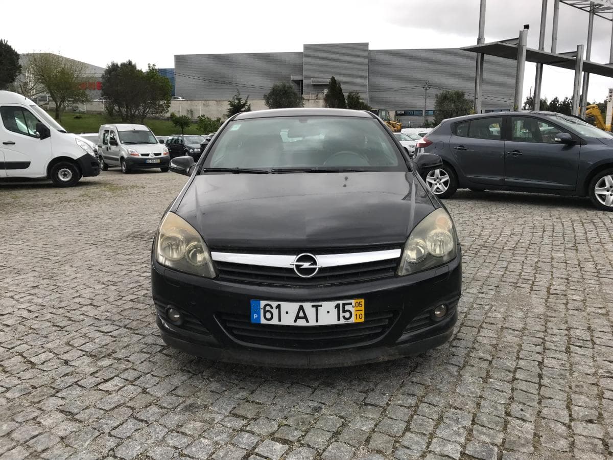 Opel Astra 1.7TDCI GTC · Ano 2005 61-AT-15 — imagem 2
