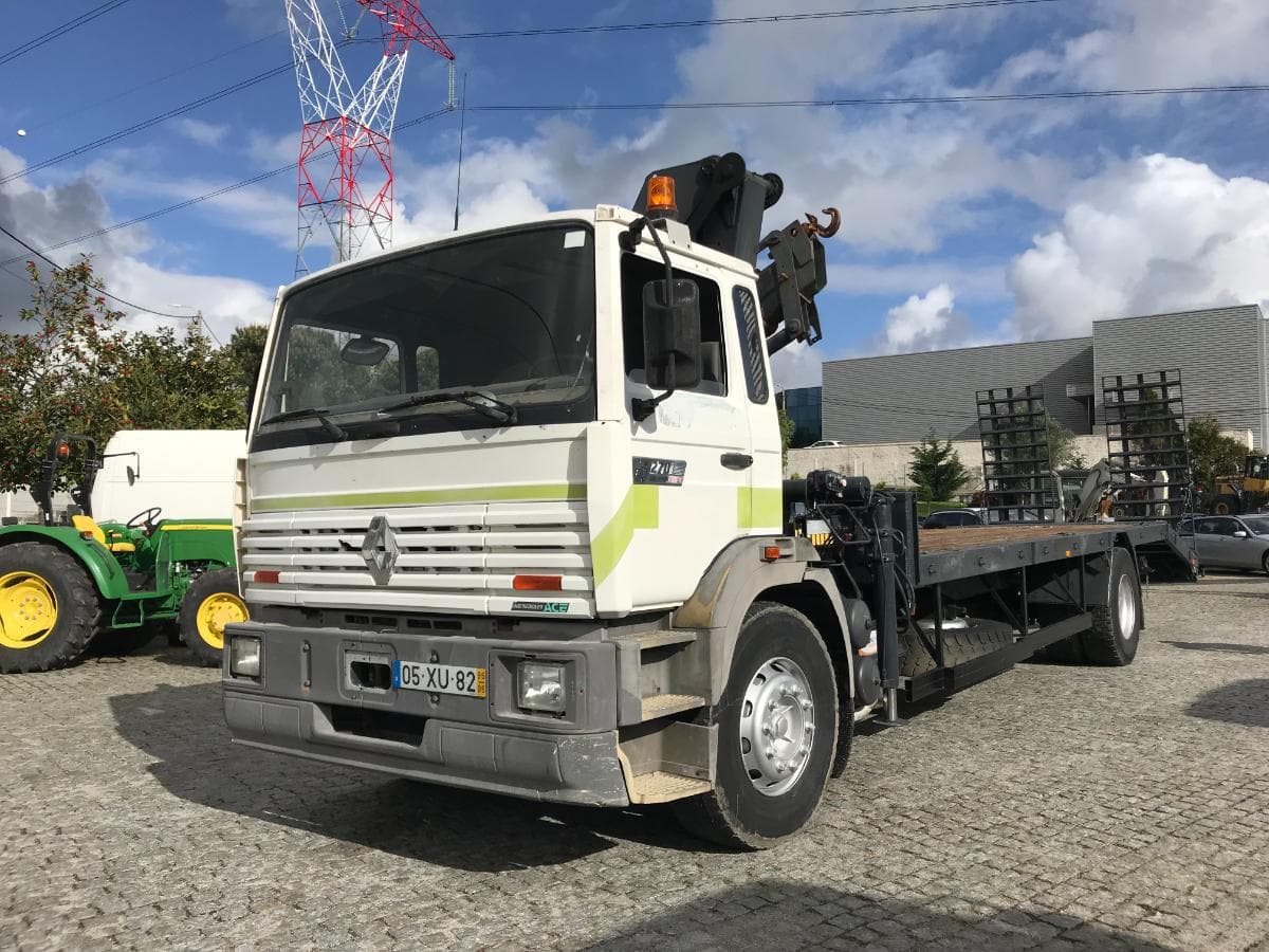 Camião Renault Com Grua Hiab e Rampas · Ano 1995 — imagem 3