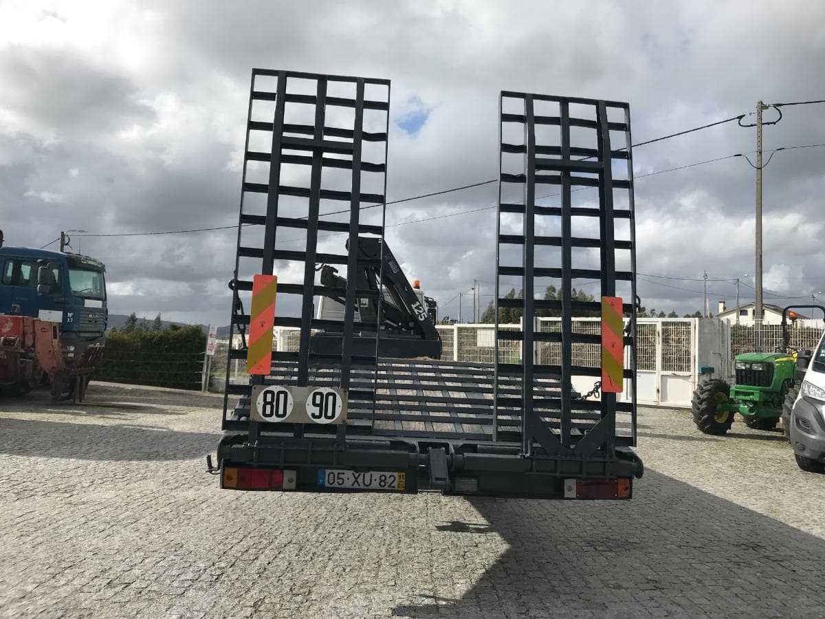 Camião Renault Com Grua Hiab e Rampas · Ano 1995 — imagem 5