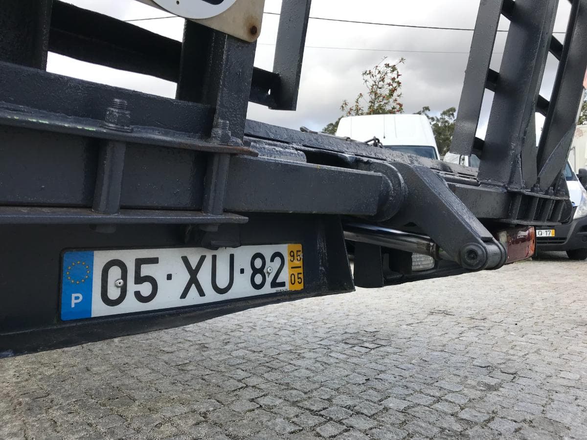 Camião Renault Com Grua Hiab e Rampas · Ano 1995 — imagem 10