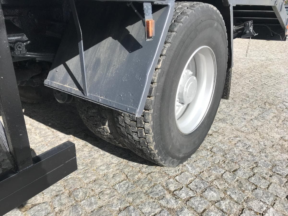 Camião Renault Com Grua Hiab e Rampas · Ano 1995 — imagem 14