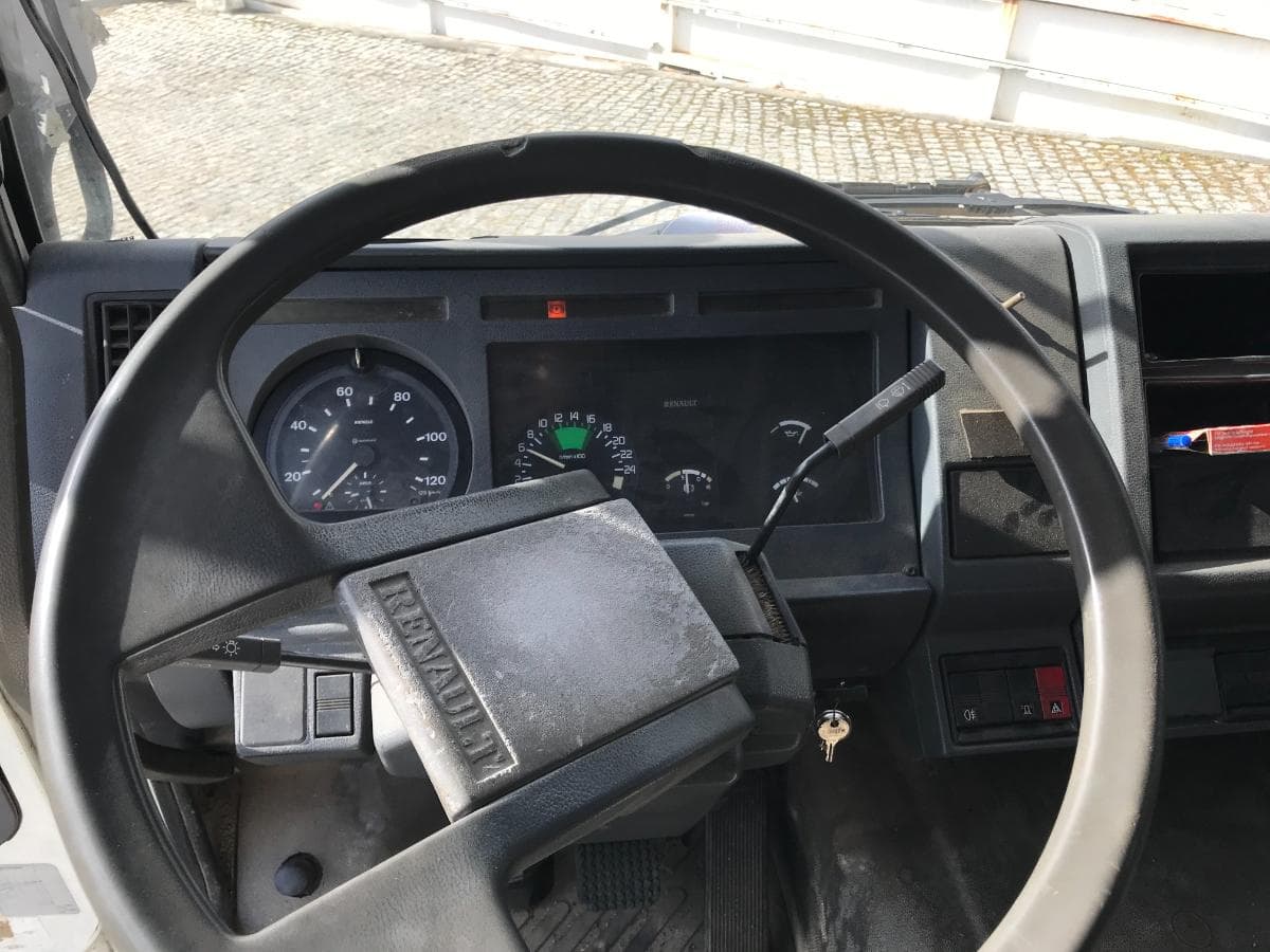 Camião Renault Com Grua Hiab e Rampas · Ano 1995 — imagem 24