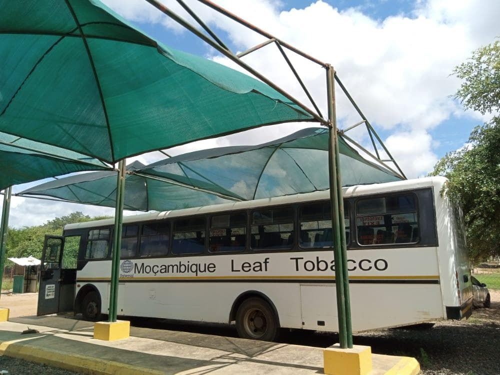 Tete - Autocarro Nissan UD · — imagen 16
