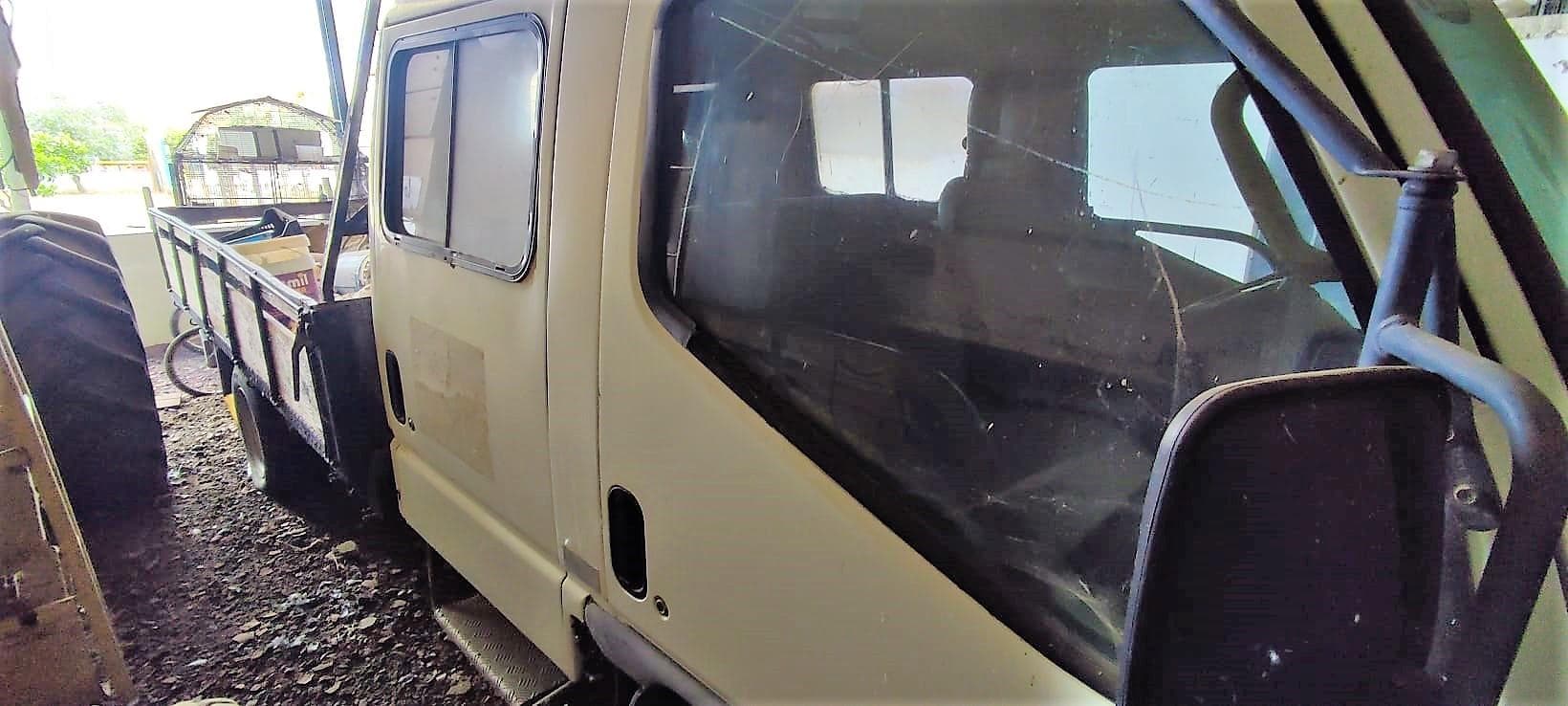 Mitsubishi Canter 7 lugares — imagen 7