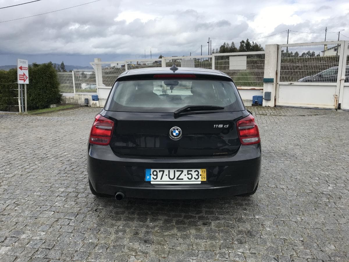 BMW 116D · Ano 2013 — imagem 5