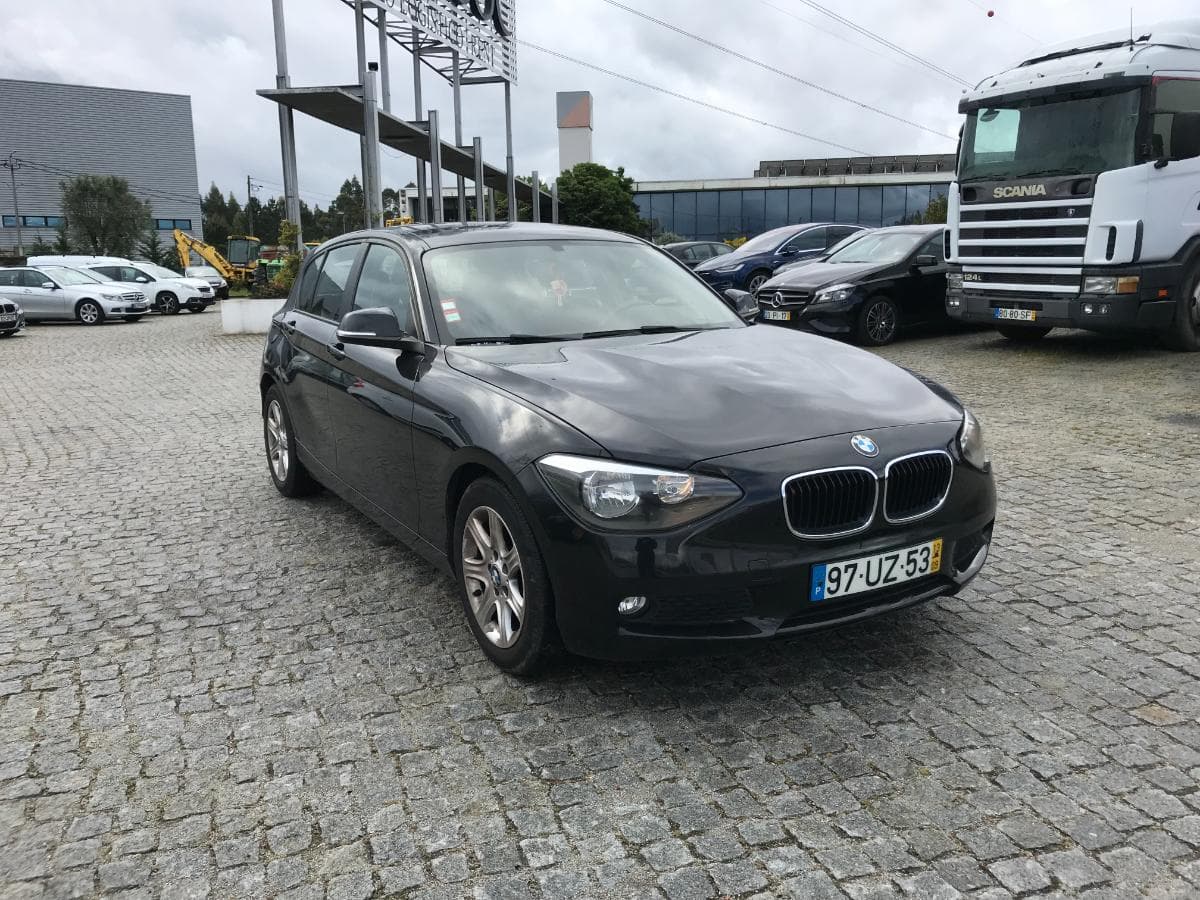 BMW 116D · Ano 2013 — imagem 1