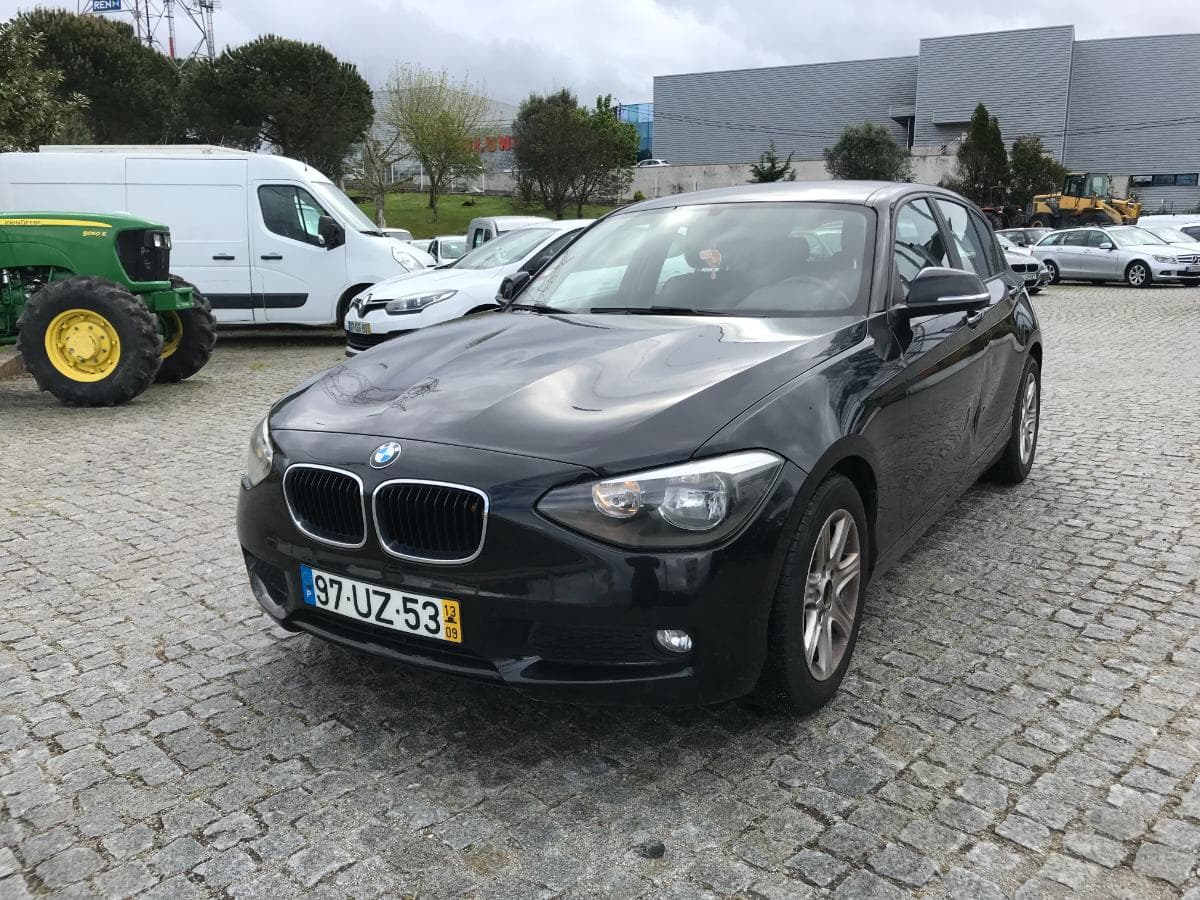 BMW 116D · Ano 2013 — imagem 3