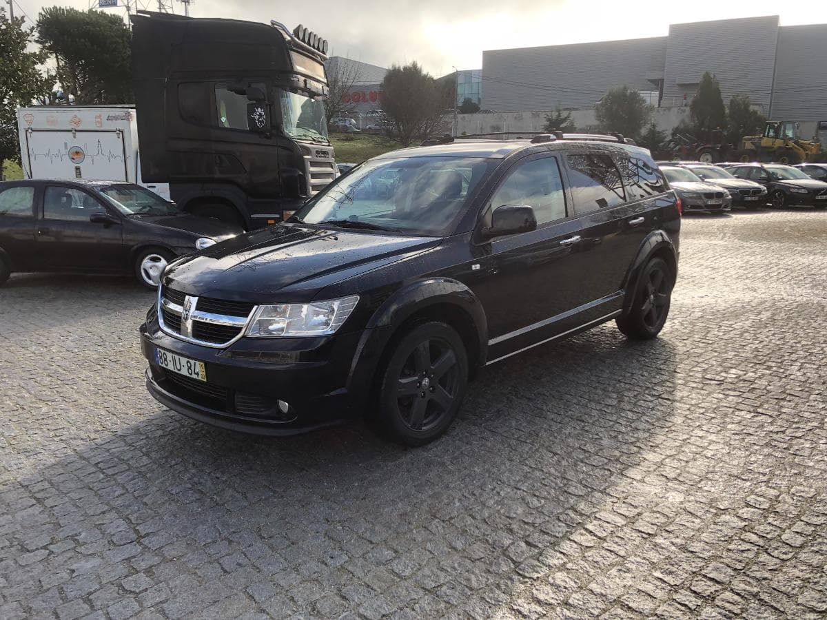 Dodge Journey MPV 2.0 CRD · Ano 2010 — imagem 5