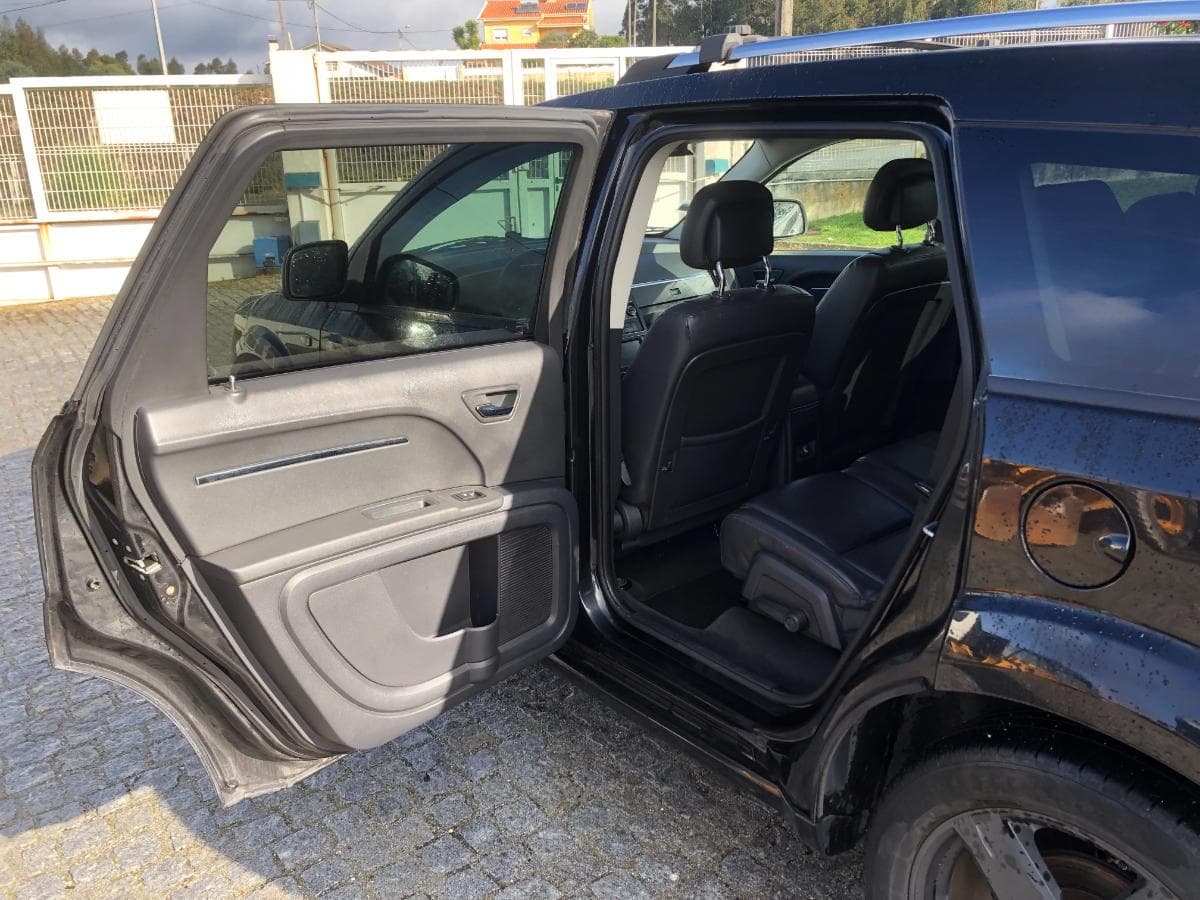 Dodge Journey MPV 2.0 CRD · Ano 2010 — imagem 46