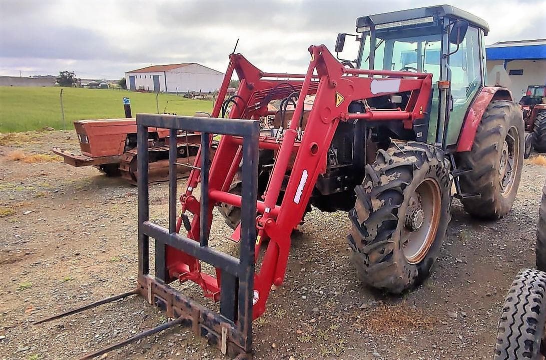 Trator Massey Ferguson 4270 — imagen 1