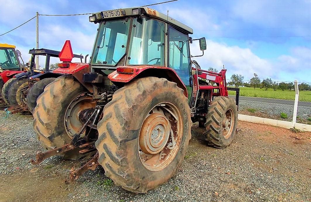 Trator Massey Ferguson 4270 — imagen 3