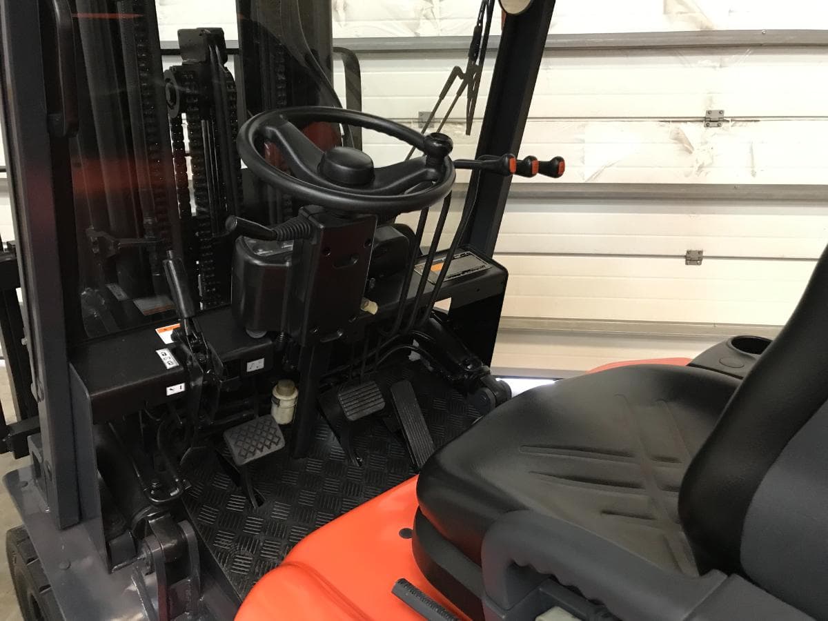 Empilhador Doosan D30 G 3000Kg — imagem 7