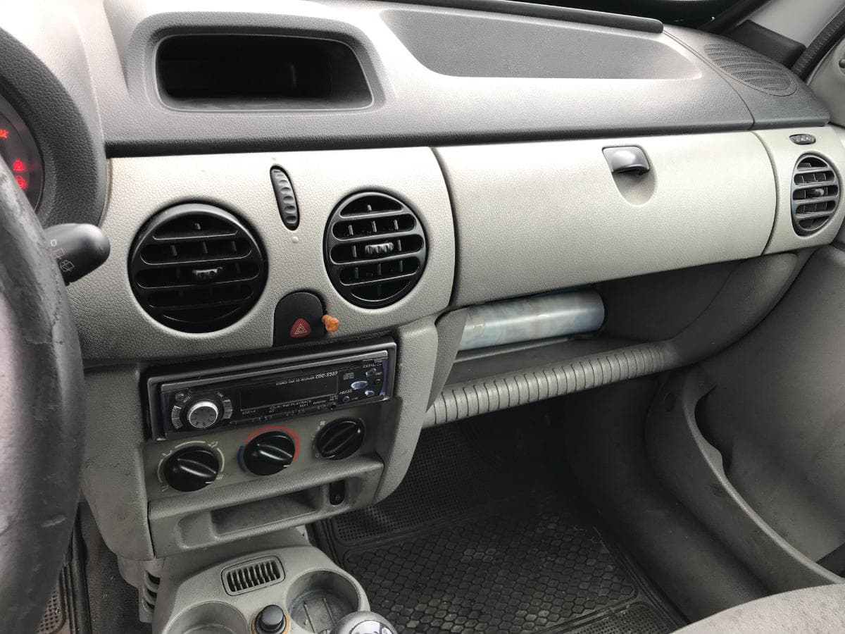 Renault Kangoo 1.9 DCI · Ano 2003 — imagen 16