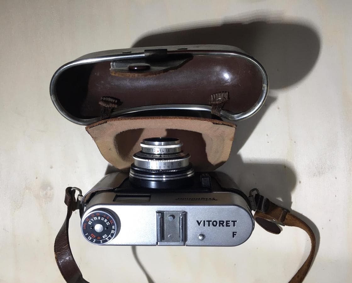 Máquina Fotográfica Vintage — image 2