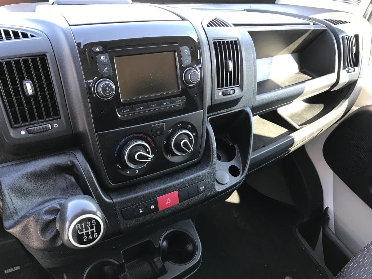 Peugeot Boxer 2.0 BlueHDI · Ano 2018 — imagem 27