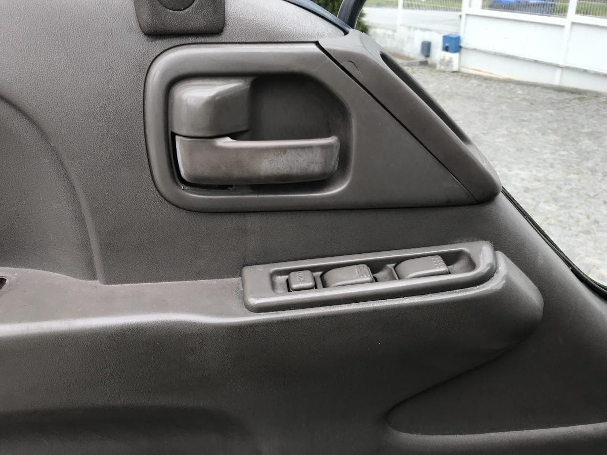 Isuzu NPR 65 Frigorifica · Ano 1996 — imagen 17