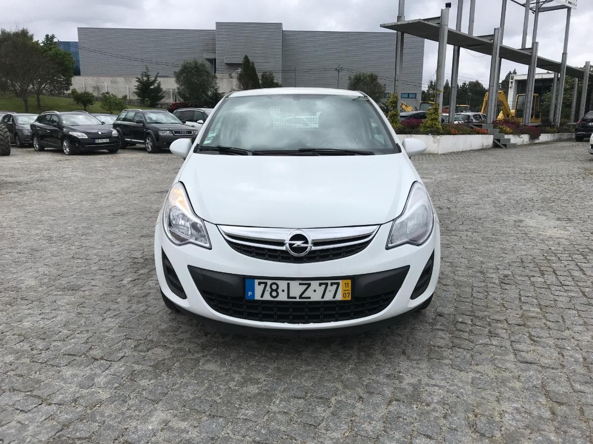Opel Corsa 1.3 CDTI · Ano 2011 — imagen 2
