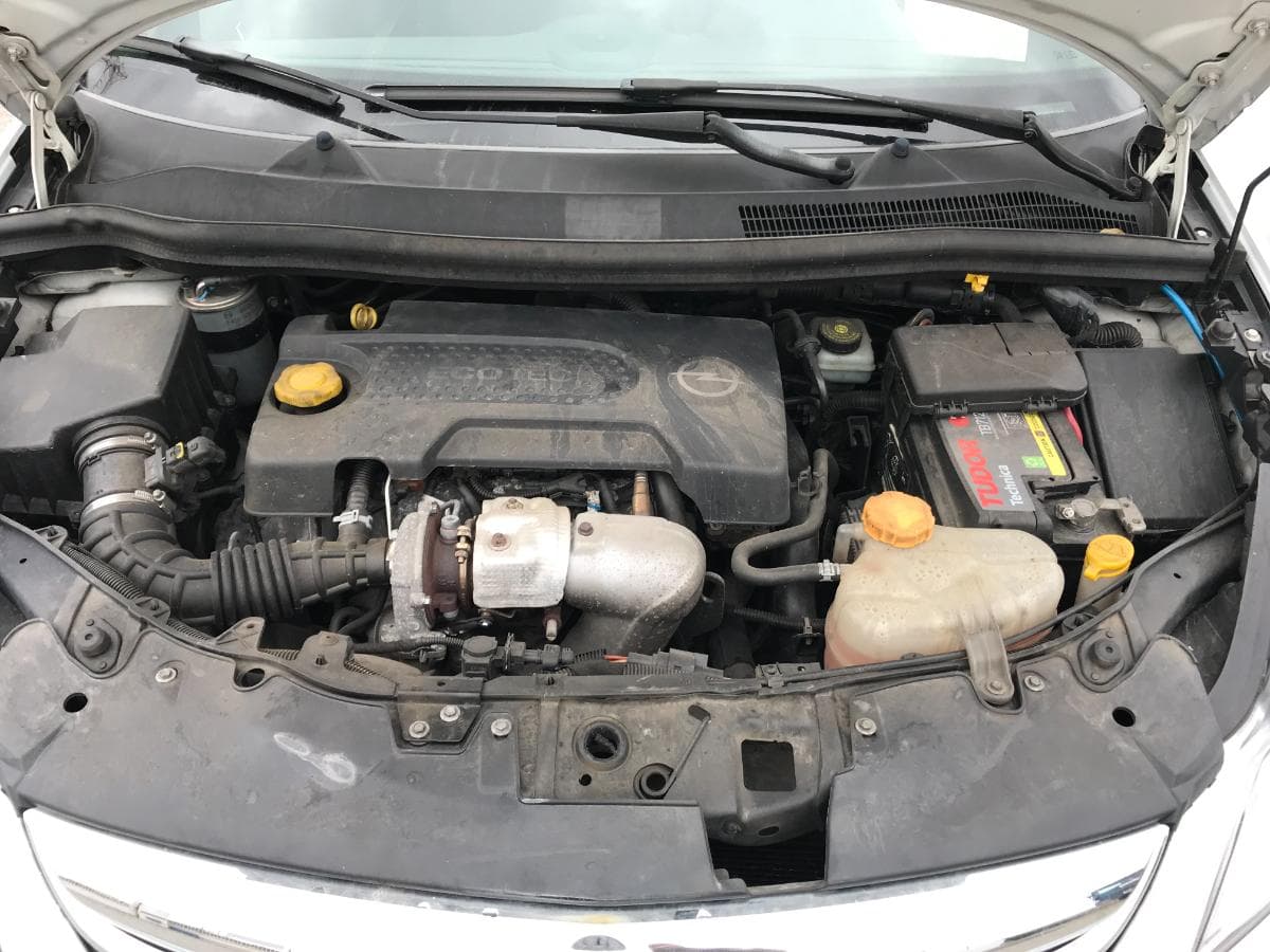 Opel Corsa 1.3 CDTI · Ano 2011 — imagen 10