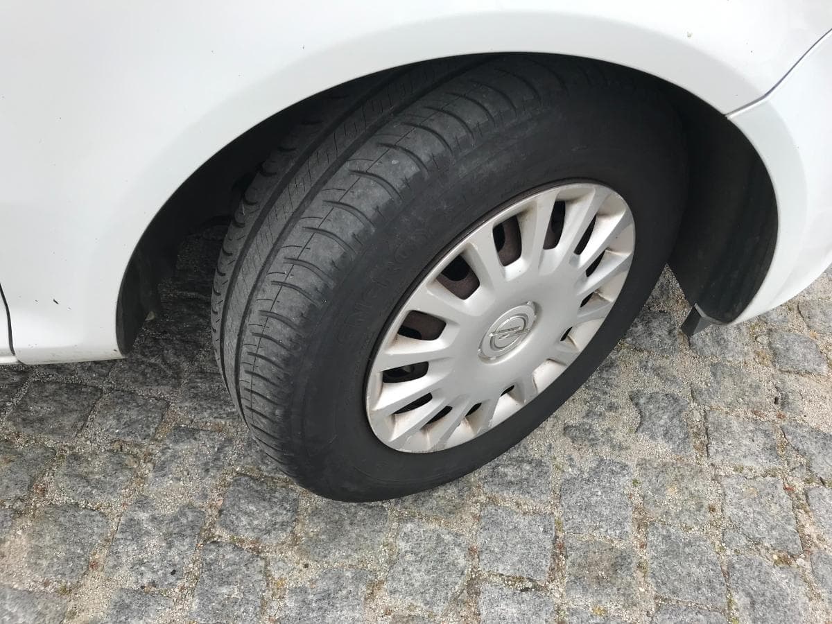 Opel Corsa 1.3 CDTI · Ano 2011 — imagen 14