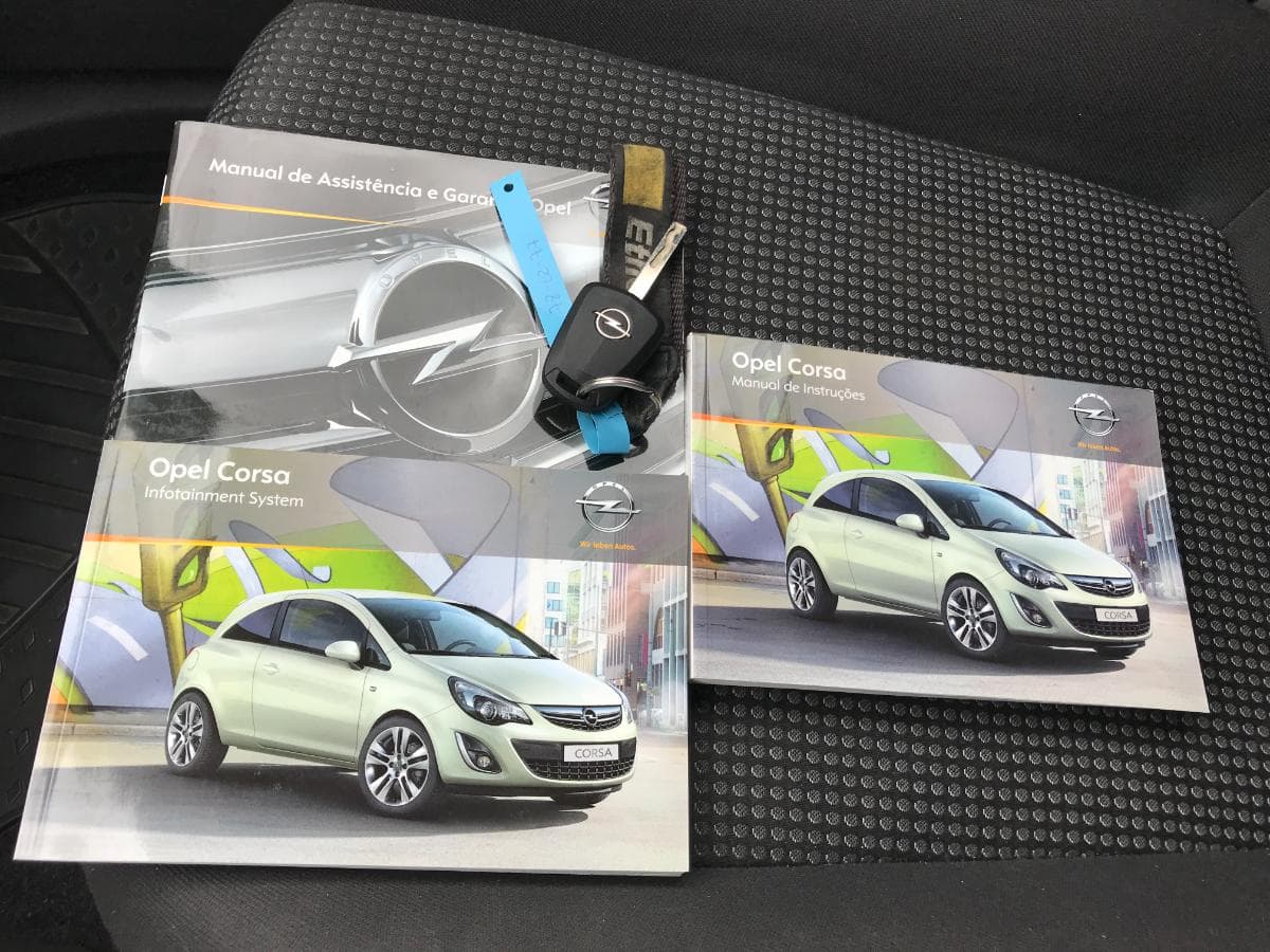 Opel Corsa 1.3 CDTI · Ano 2011 — imagen 26