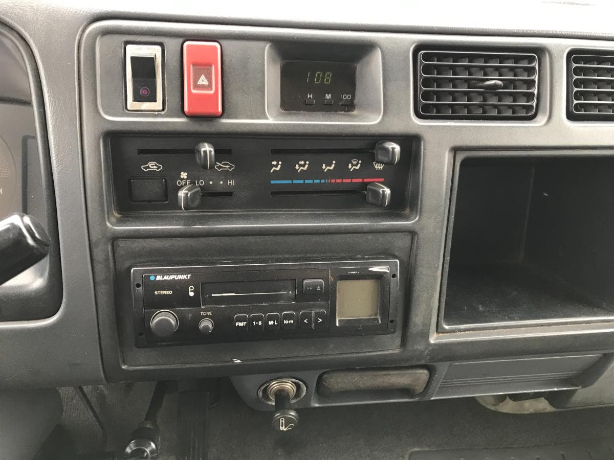 Toyota Dyna 150 · Ano 1996 — imagem 15