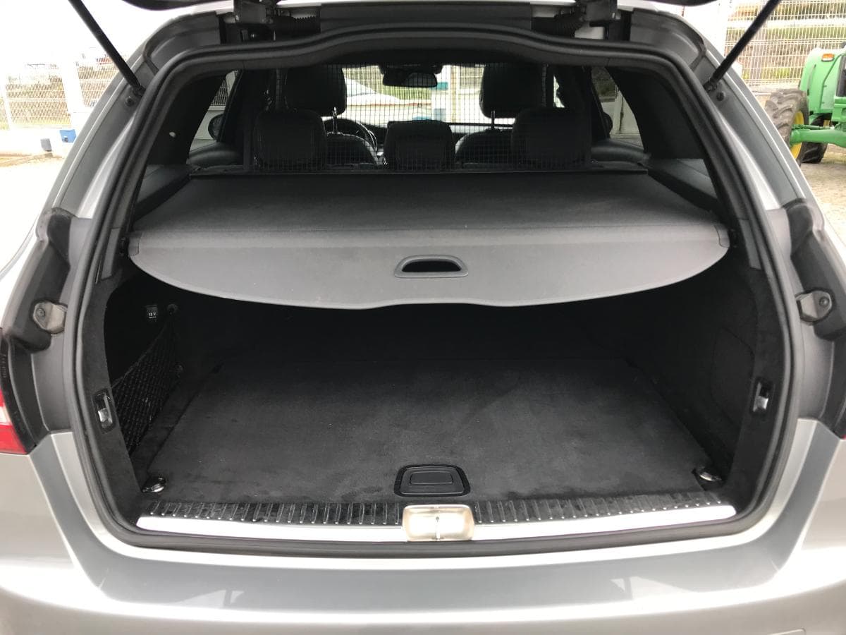 Mercedes-Benz C300 Bluetec Hybrid · Ano 2015 — imagem 6
