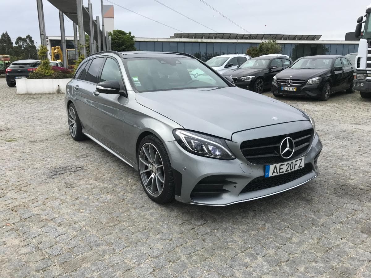 Mercedes-Benz C300 Bluetec Hybrid · Ano 2015 — imagem 1