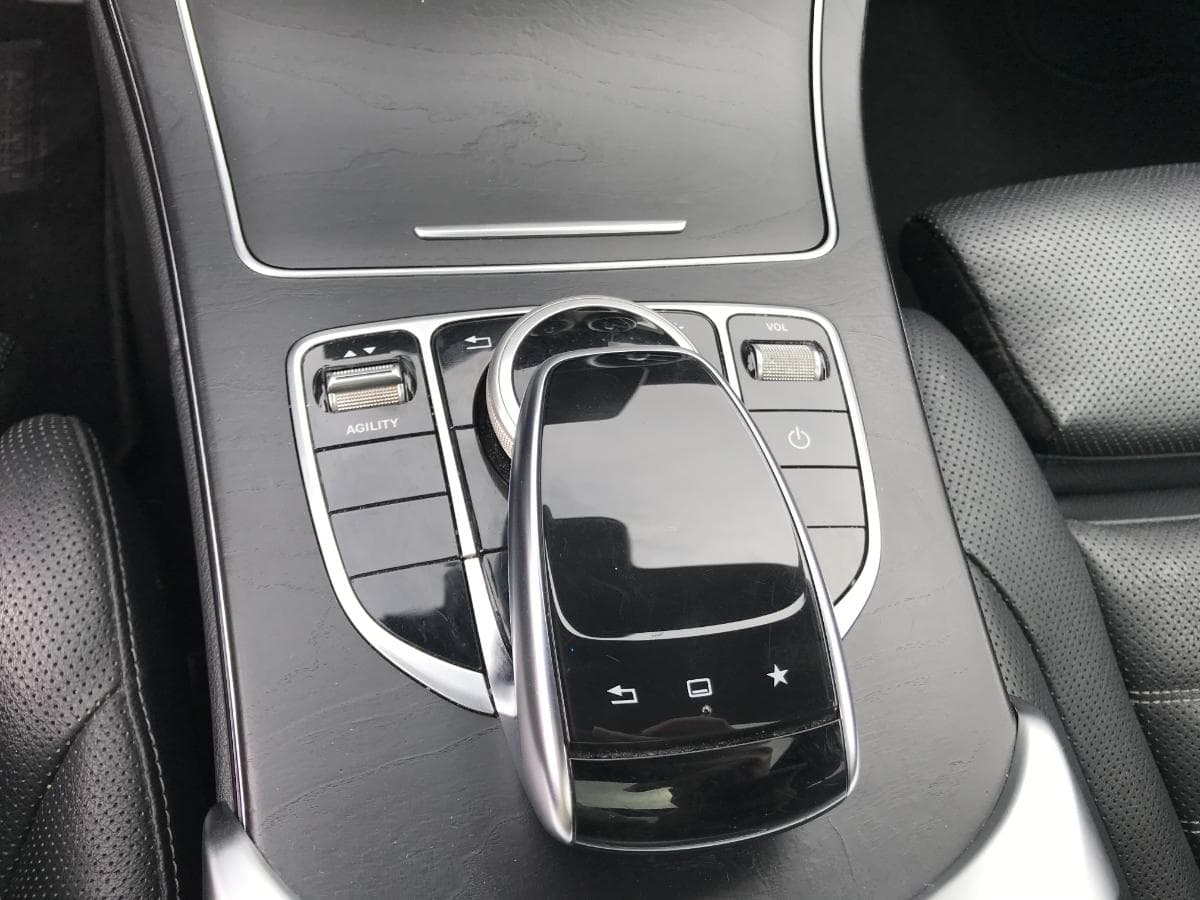 Mercedes-Benz C300 Bluetec Hybrid · Ano 2015 — imagem 21
