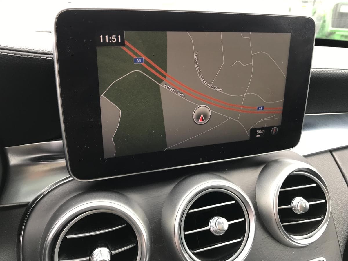 Mercedes-Benz C300 Bluetec Hybrid · Ano 2015 — imagem 20