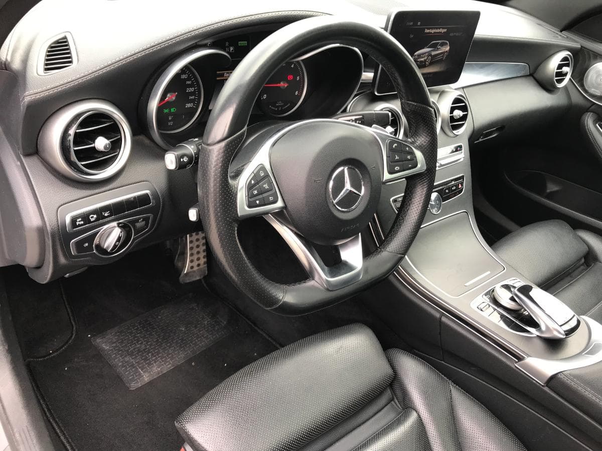 Mercedes-Benz C300 Bluetec Hybrid · Ano 2015 — imagem 34