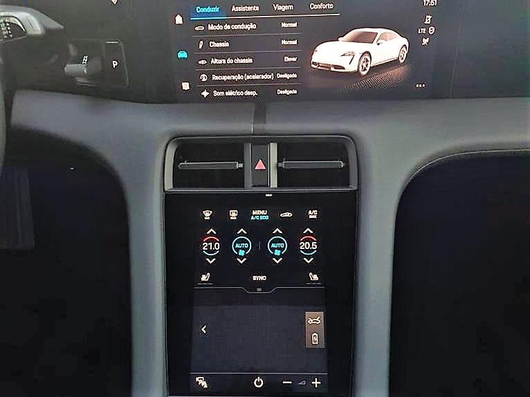 Porsche Taycan — imagem 12