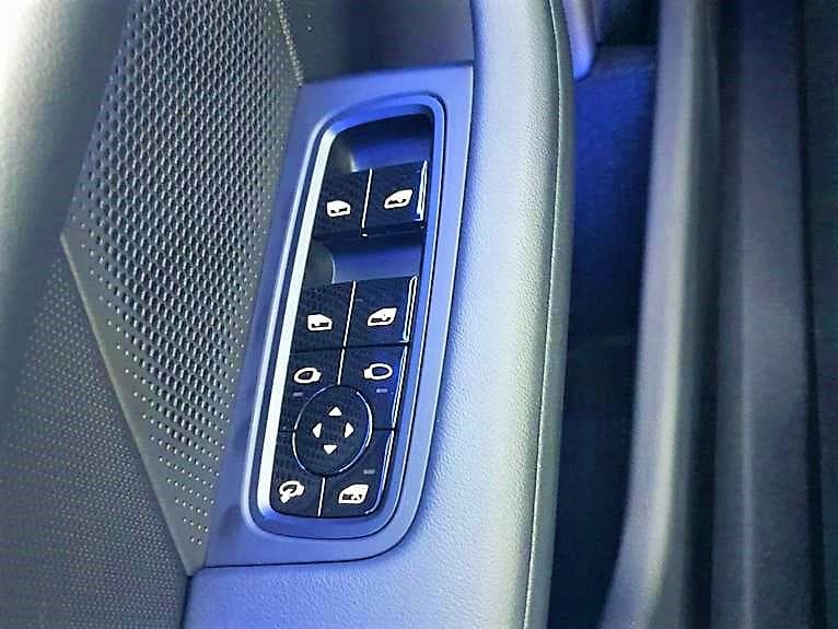 Porsche Taycan — imagem 15