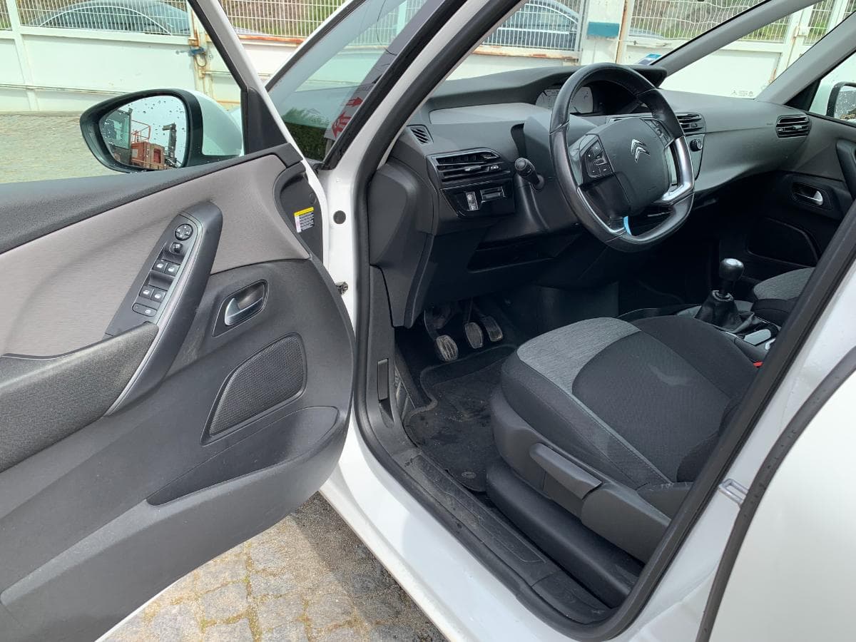 Citroën C4 Grand Picasso 1.6 BlueHDI · Ano 2016 — imagen 19