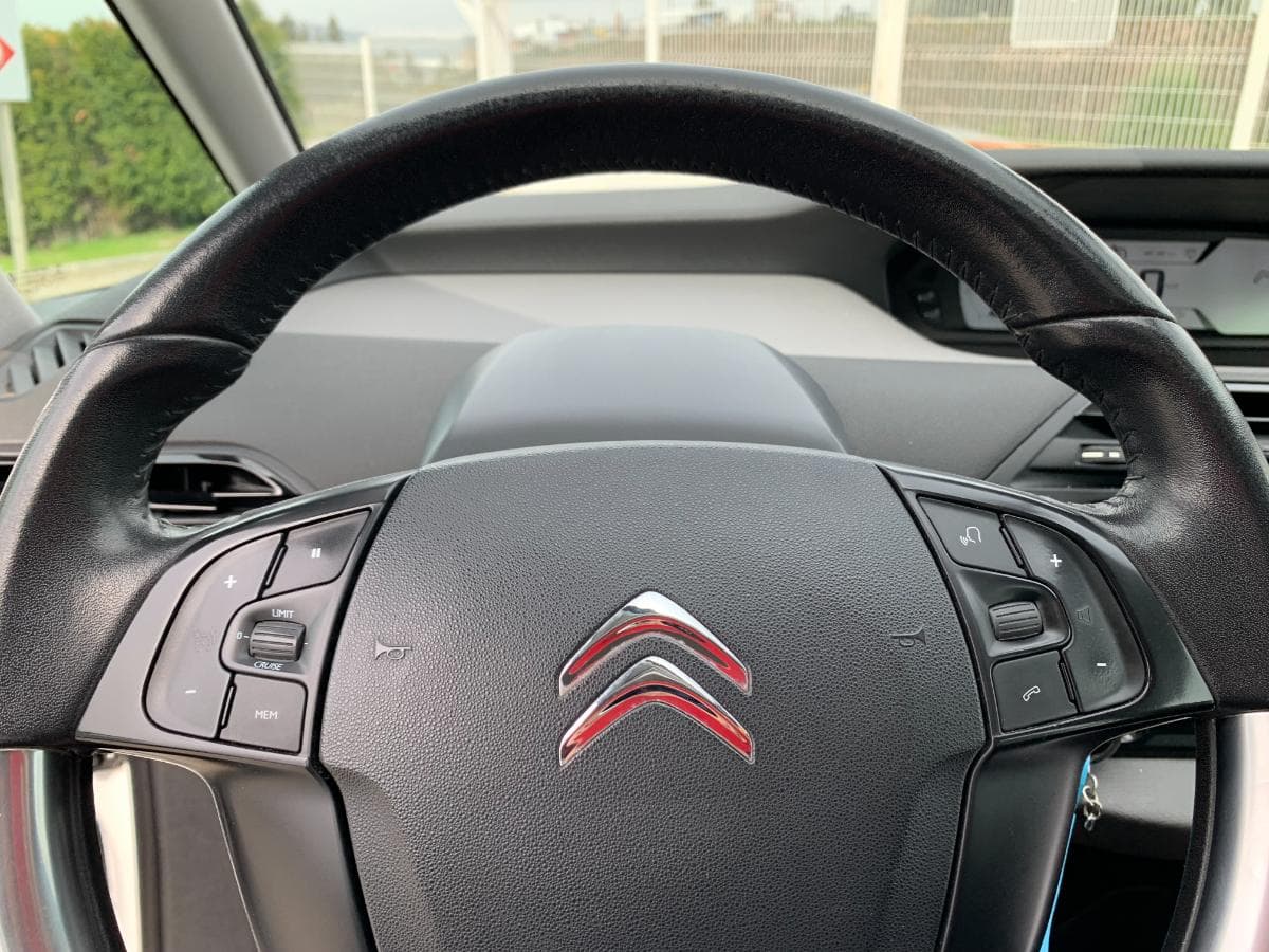 Citroën C4 Grand Picasso 1.6 BlueHDI · Ano 2016 — imagen 29