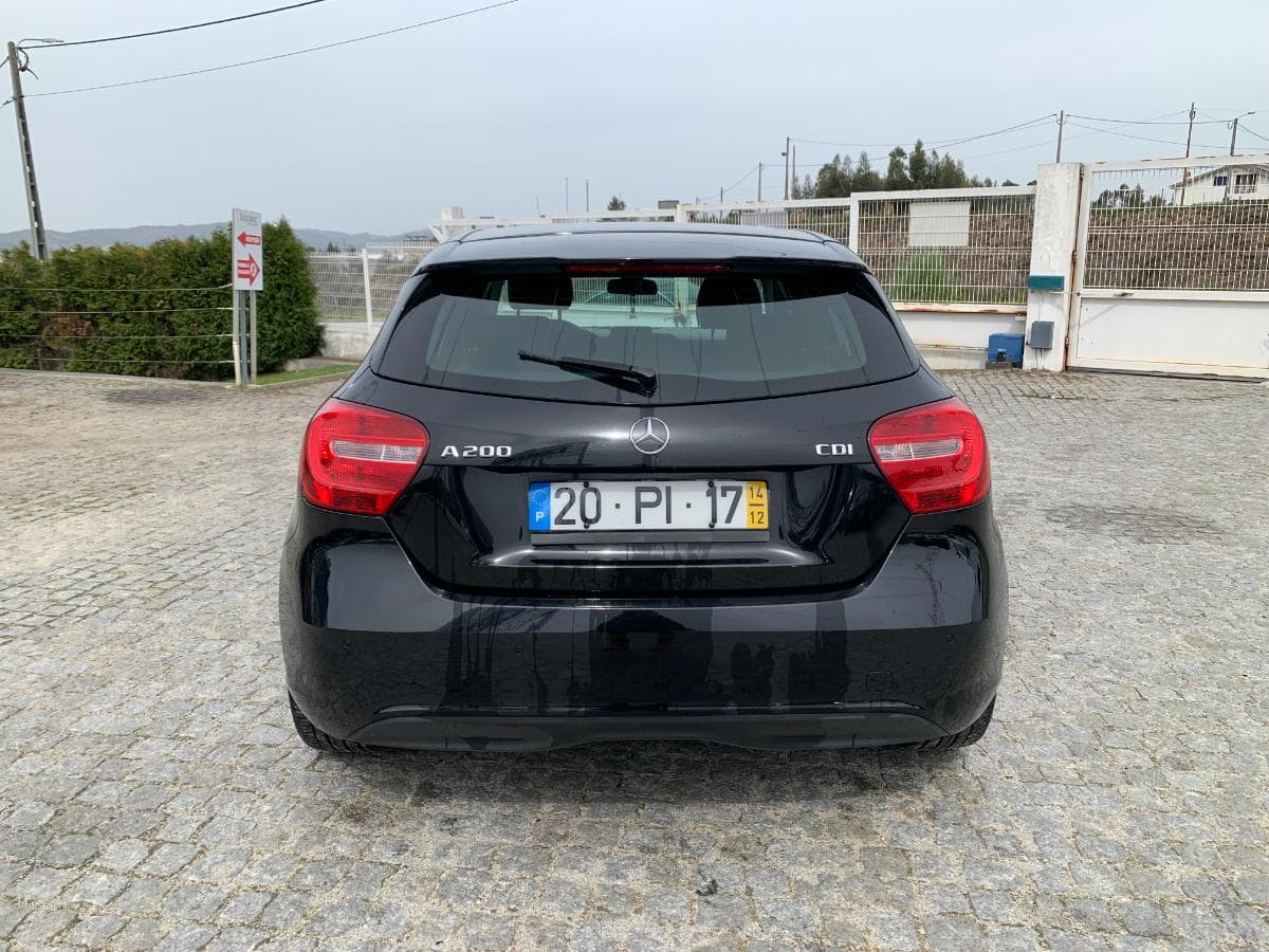 Mercedes-Benz A200 CDI · Ano 2014 — imagem 8