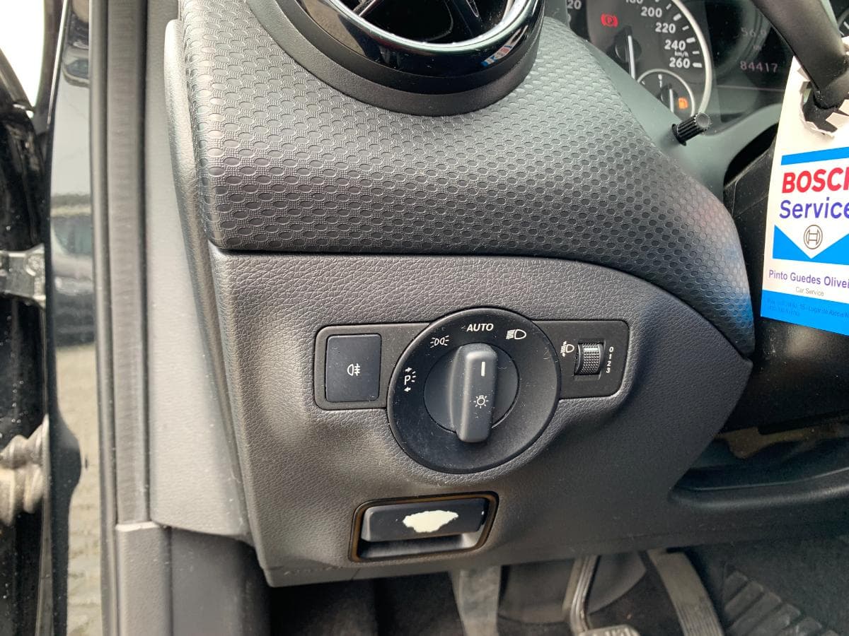 Mercedes-Benz A200 CDI · Ano 2014 — imagem 29