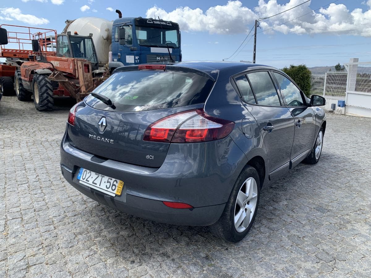 Renault Mégane 1.5 DCI · Ano 2015 — imagem 6
