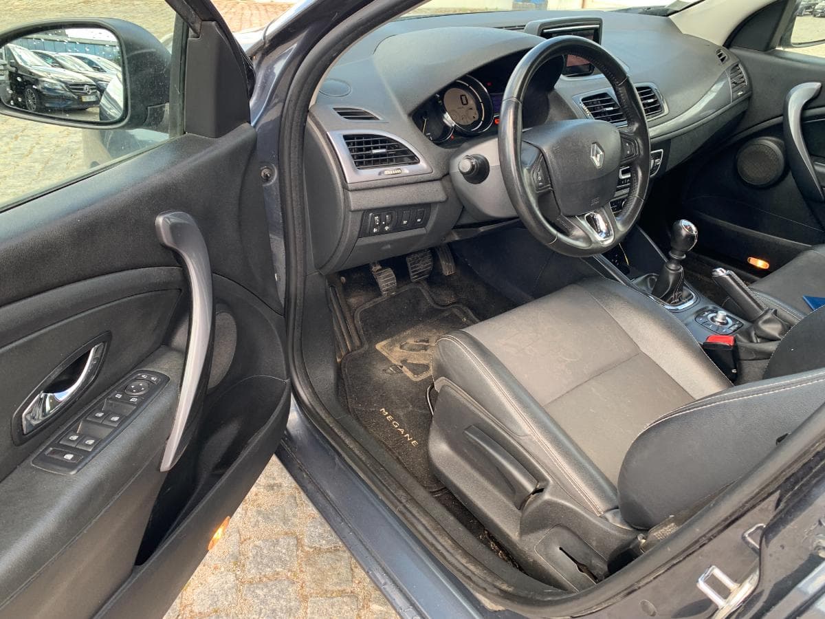 Renault Mégane 1.5 DCI · Ano 2015 — imagem 43