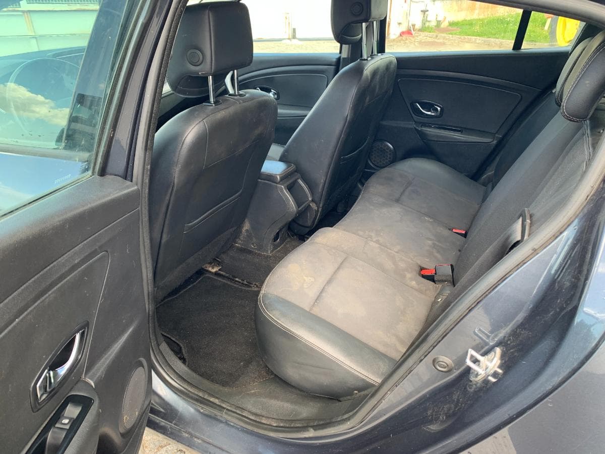 Renault Mégane 1.5 DCI · Ano 2015 — imagem 42