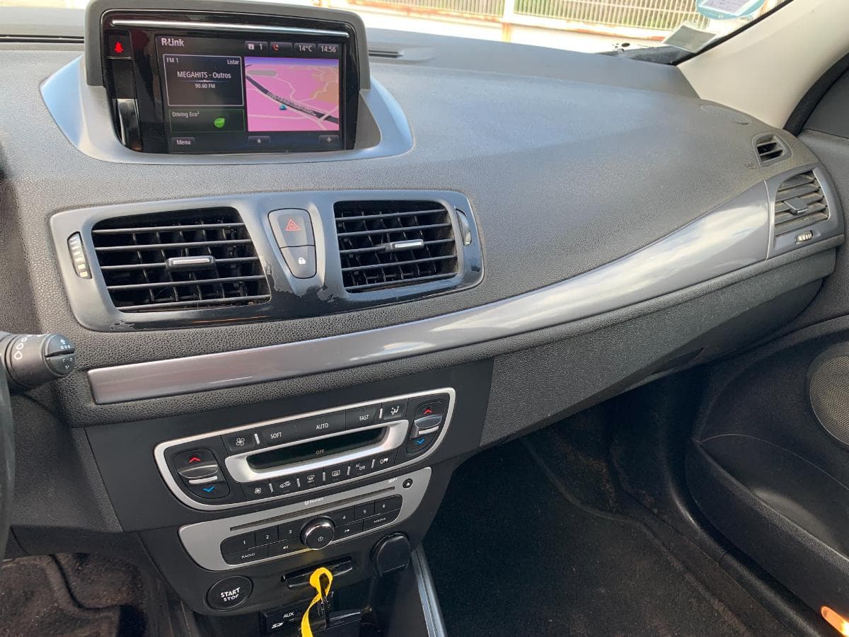 Renault Mégane 1.5 DCI · Ano 2015 — imagem 44