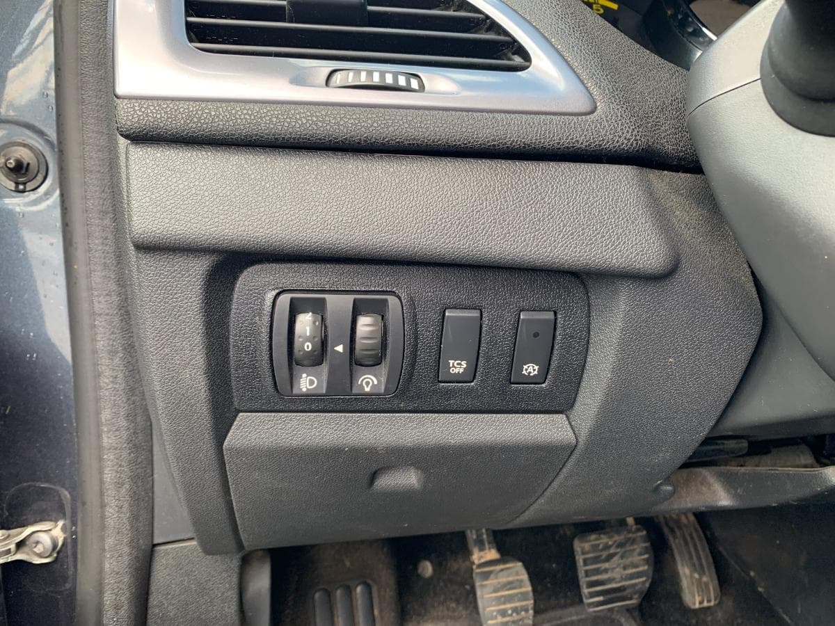 Renault Mégane 1.5 DCI · Ano 2015 — imagem 46