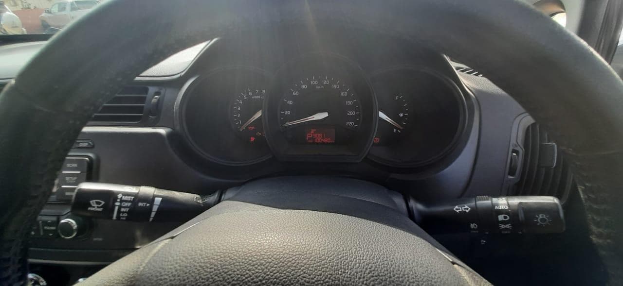 Kia Rio 1.4 · — imagem 4