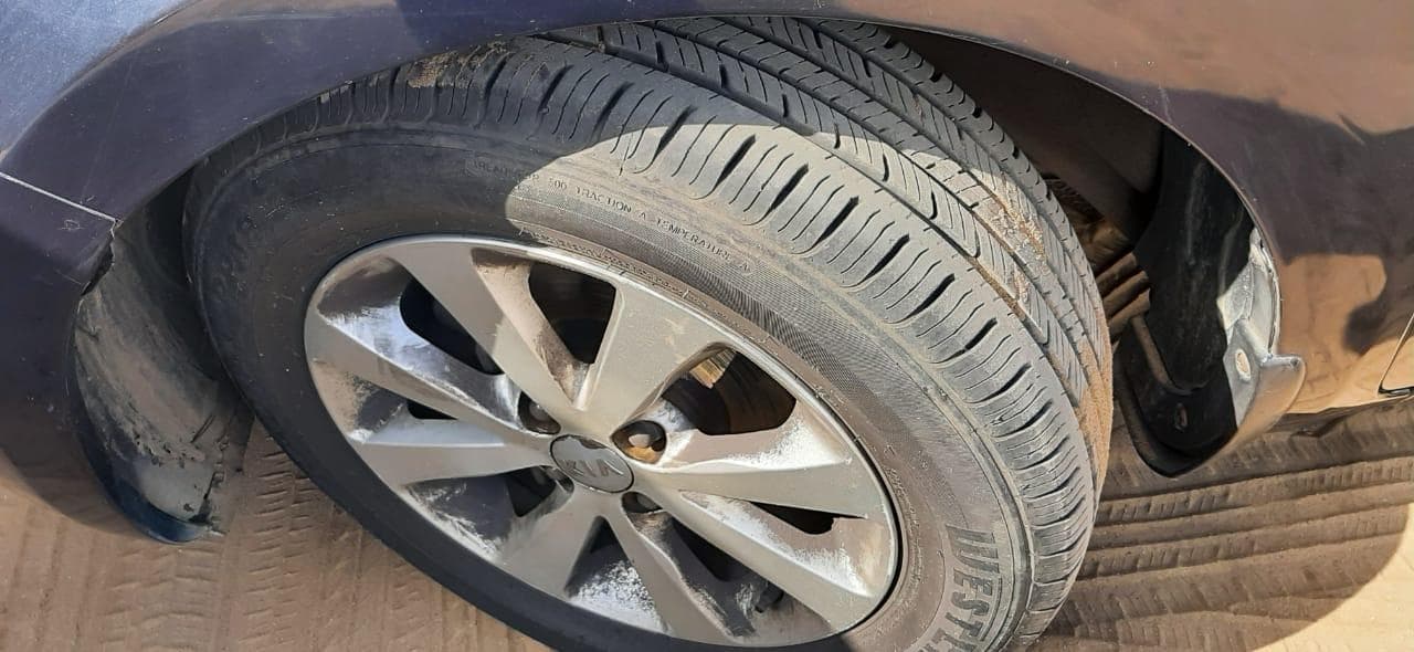 Kia Rio 1.4 · — imagem 11