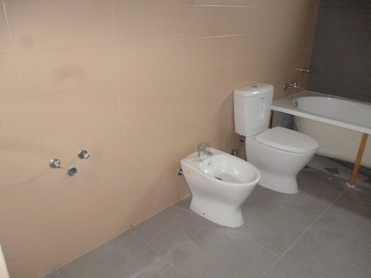 Apartamento T3 com Garagem · Vila Verde — image 17