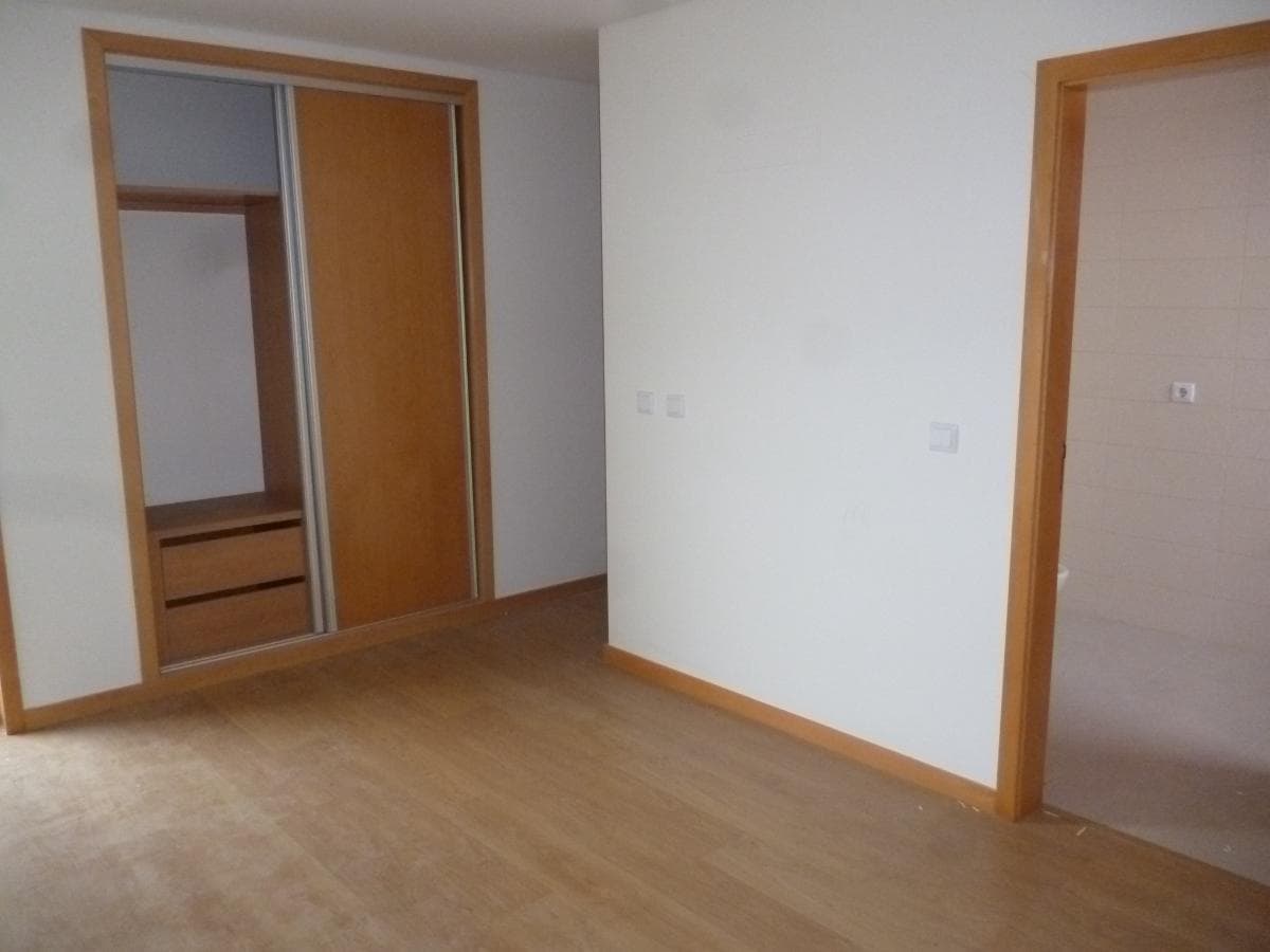 Apartamento T3 com Garagem · Vila Verde — image 12
