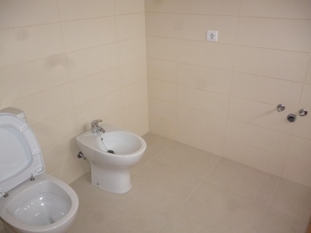 Apartamento T3 com Garagem · Vila Verde — image 15