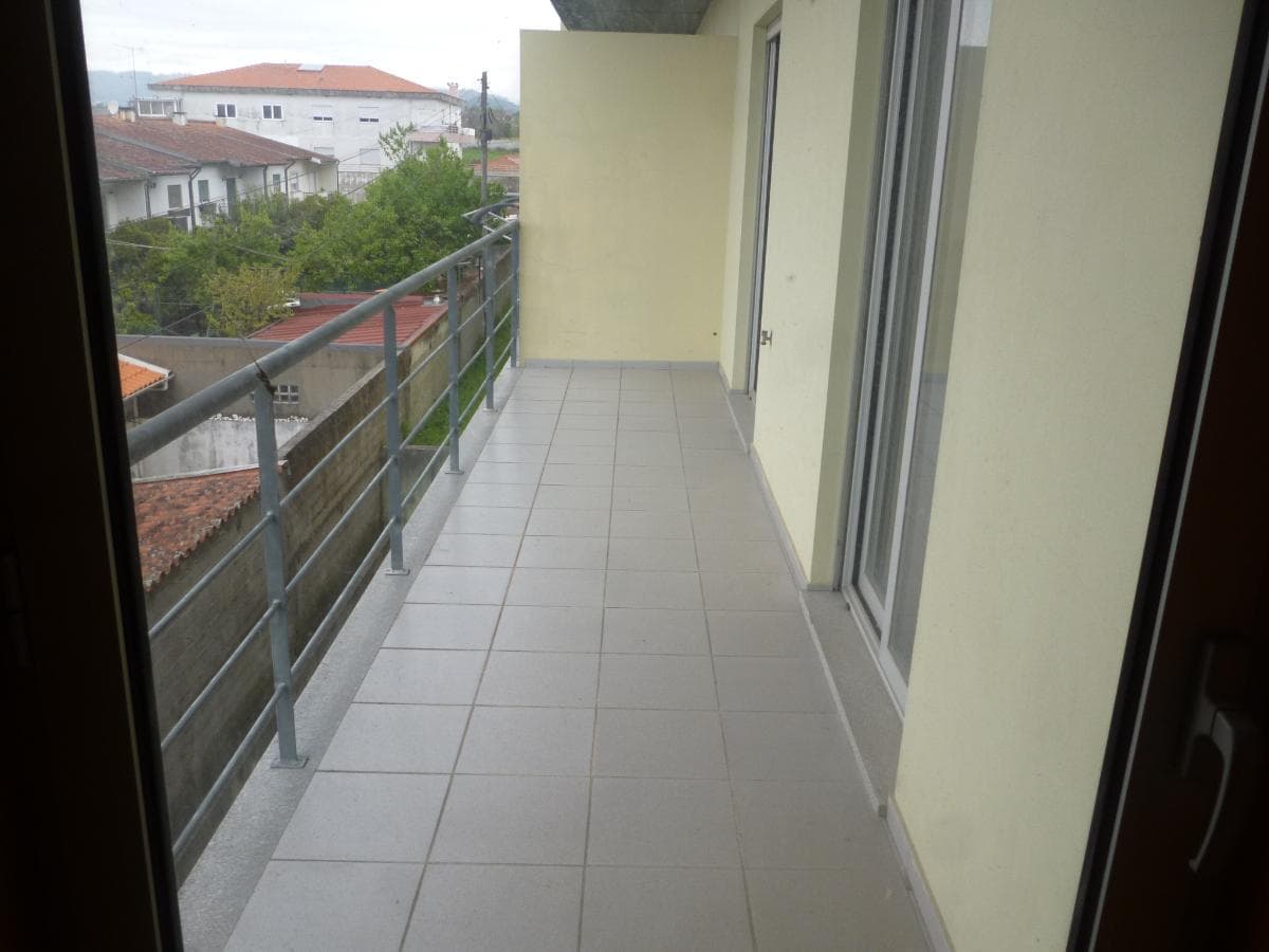 Apartamento T3 com Garagem · Vila Verde — image 18